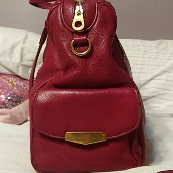 Red leather tote bag with strap with dustbag - Picture 2 of 9